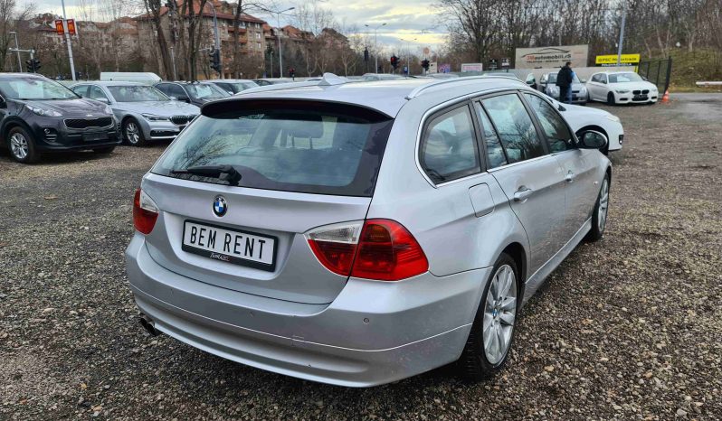 BMW 330 xDrive full