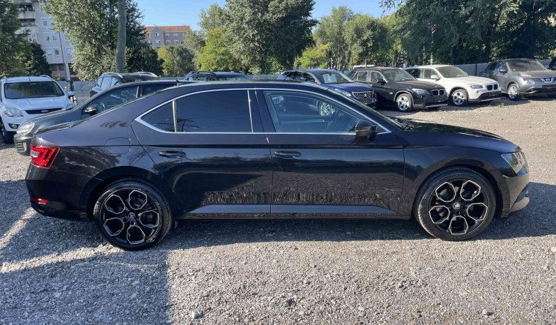 Škoda Superb 4×4 full